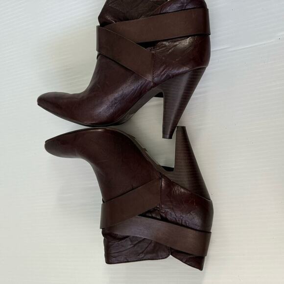 Jessica Simpson Meri boots heeled brown booties size 7.5 leather upper - Picture 3 of 9